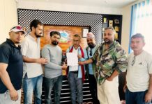 जितपुरसिमरा–३ का स्थानीयवासीद्वारा व्यस्त सडकमा आकाशे पुल निर्माणको माग